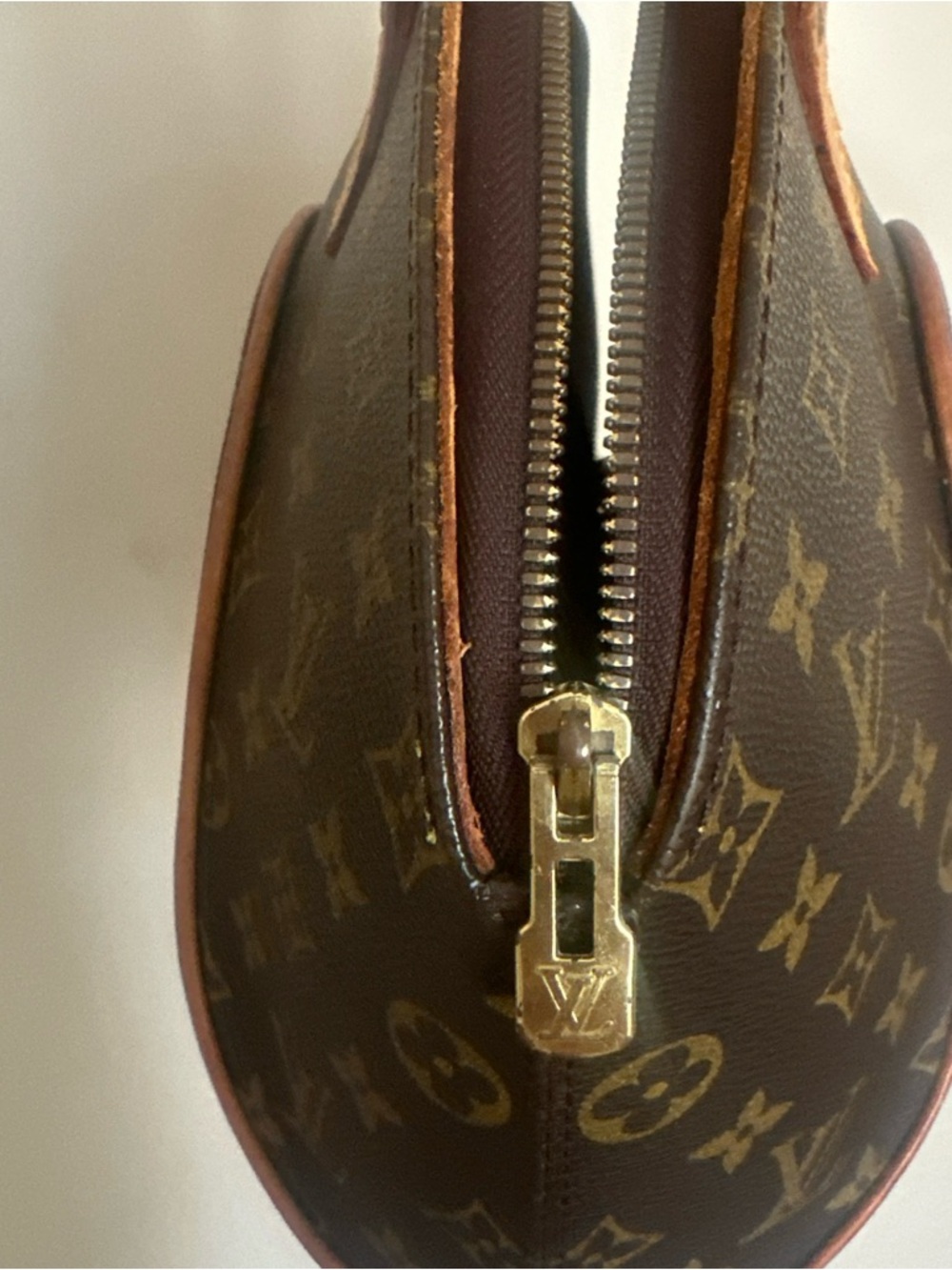 Louis Vuitton Ellipse PM handbag - Picture 5 of 10